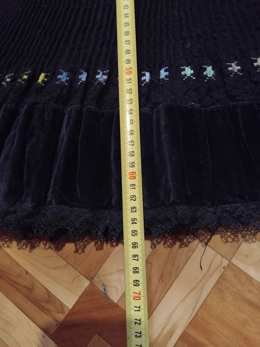 продава се народна носия