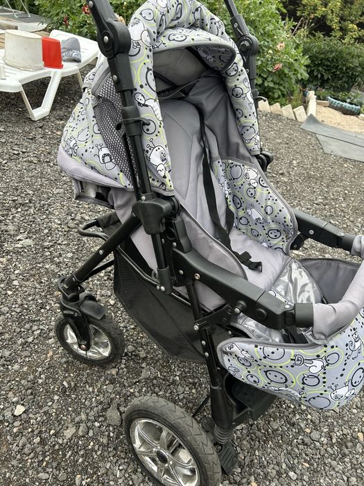 Коляскав хорошем состояние  б/у