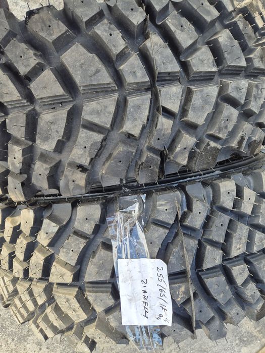 Anvelope off road 255/65R 17.