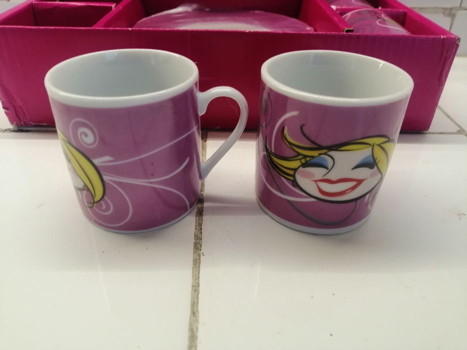 Продавам сервизи за кафе, чай, ядки, десерти и други