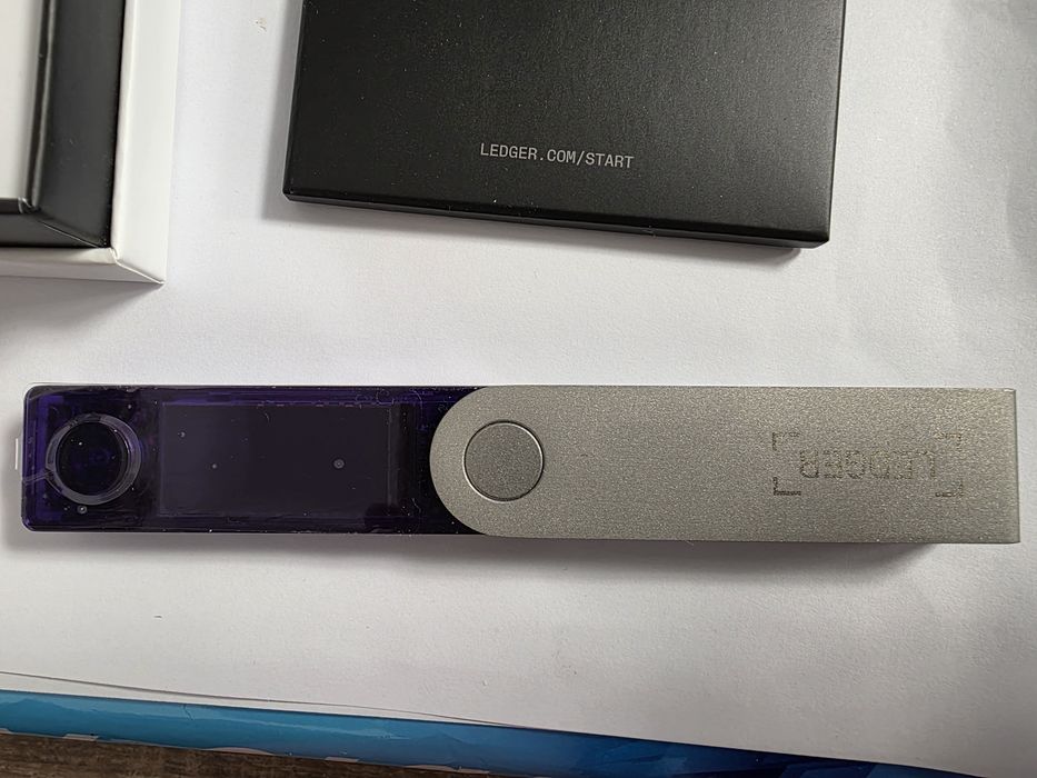 Ledger Nano X nou,nefolosit