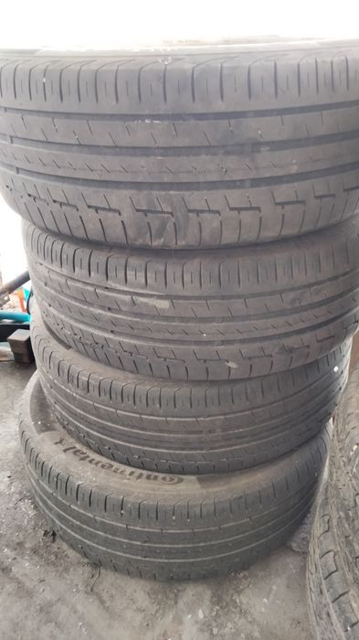 Шины б/у 215/55/17 летние