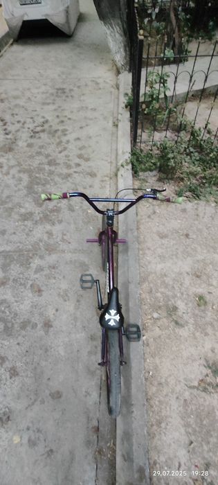 Стильный BMX Kenstone для трюков и катания