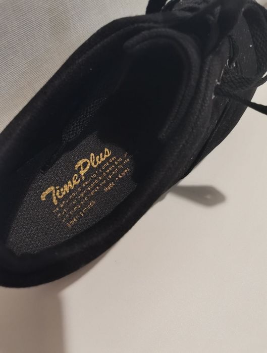 продам новые кеды 36 размер