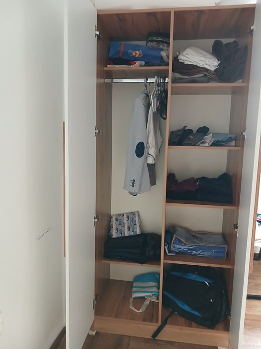 Shkaf 90/200li razmerda