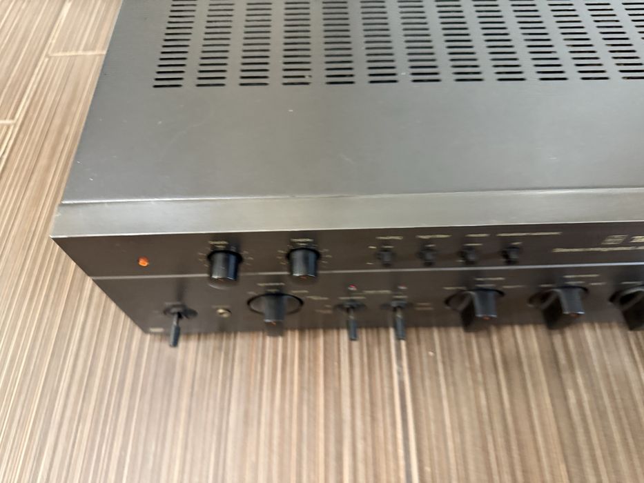 Technics SU-8080 Качествен стерео усилвател