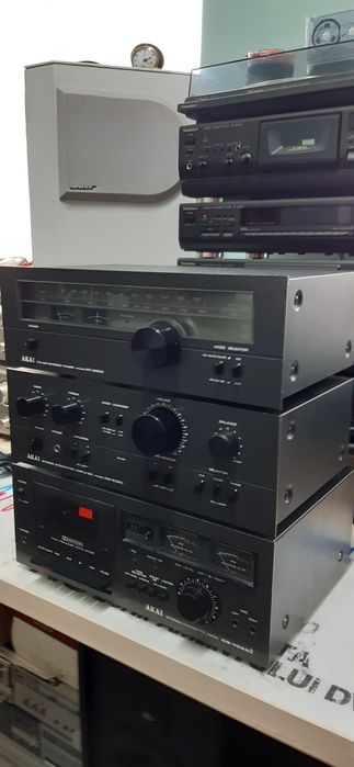 Vând linie audio Akai