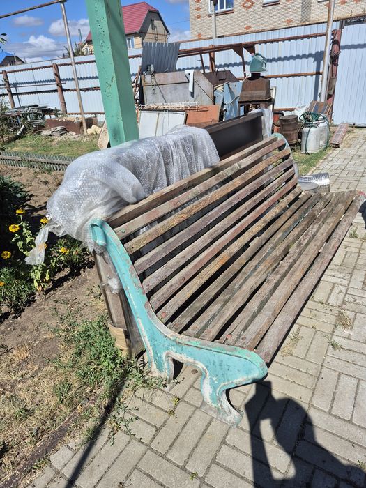 Лавка с чугунными ножками раритет