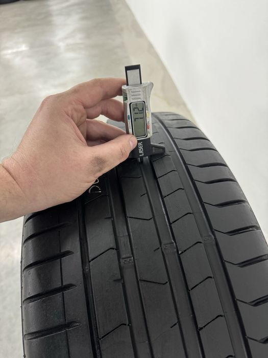 Jante Bmw X5 X6 R22 G05 G06 Originale M742 Pirelli 35/2024 Vara 99%