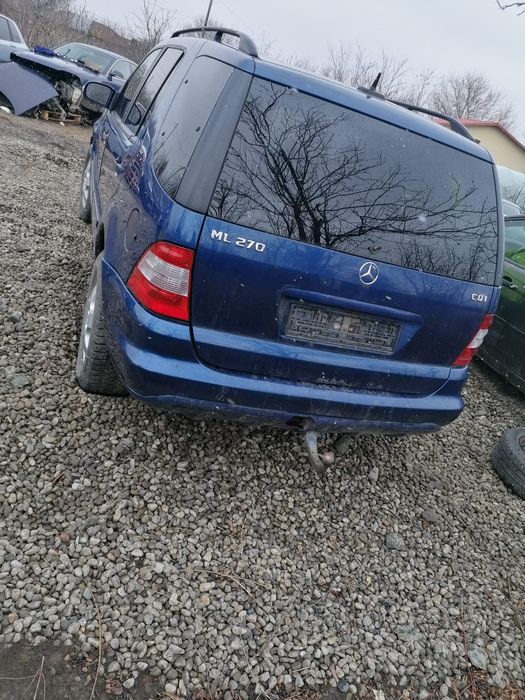 Dezmembrez Mercedes ml270 cdi w163