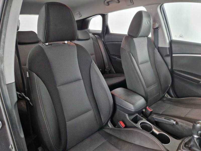 Hyundai i30 2016 110CP TVA deductibil