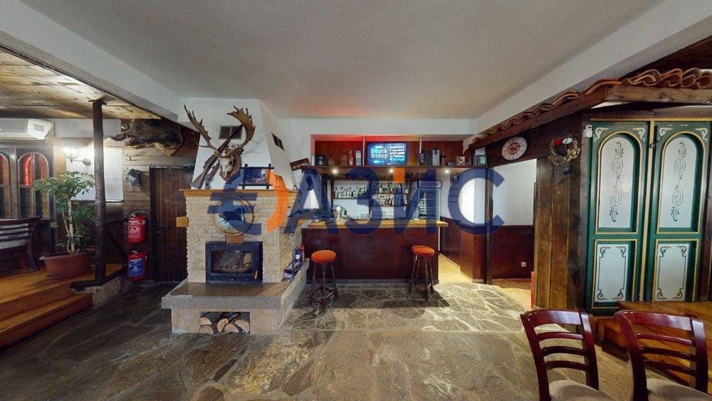 Продава се Хотел в с. Кошарица, Област Бургас - 744 кв.м за 514 €/кв.м - Снимка #11