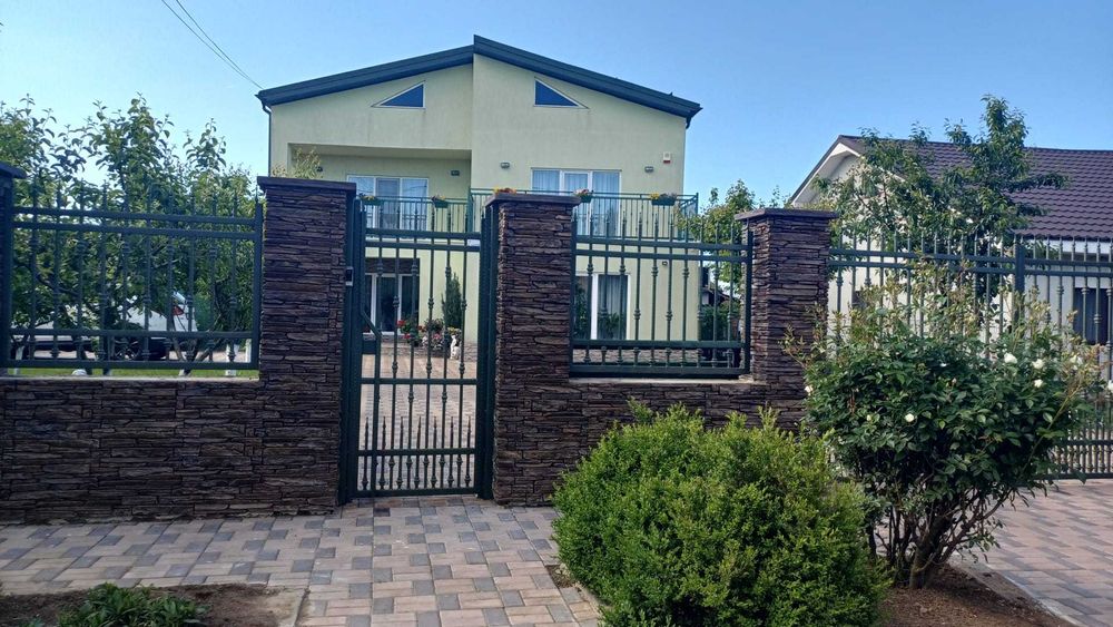 CASĂ Vilă P+1Et+1Et parțial  Cobadin  la 38 km de Constanța