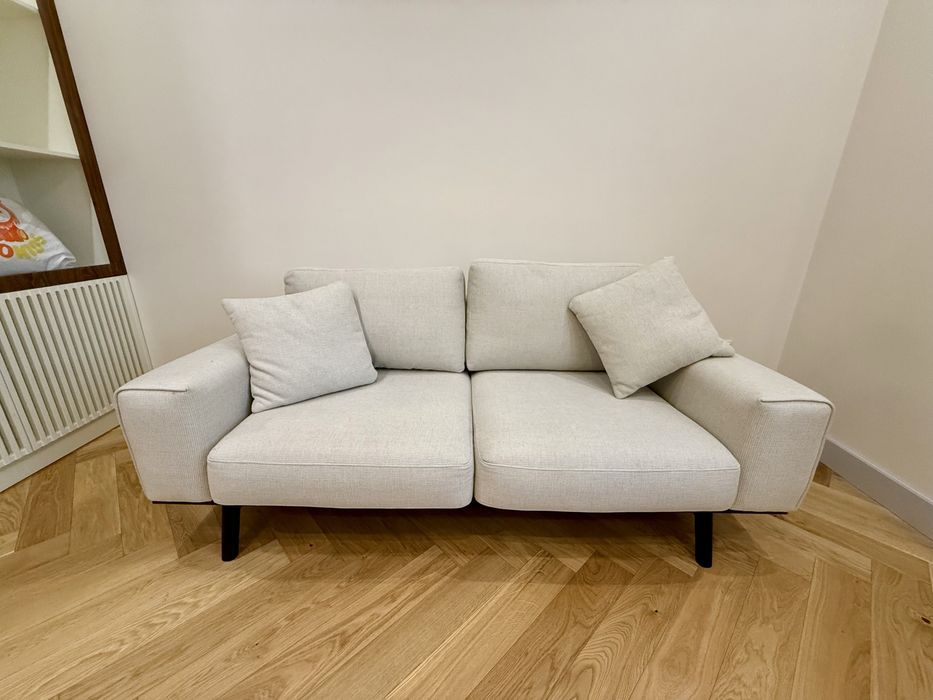 Продам диван в гостиную