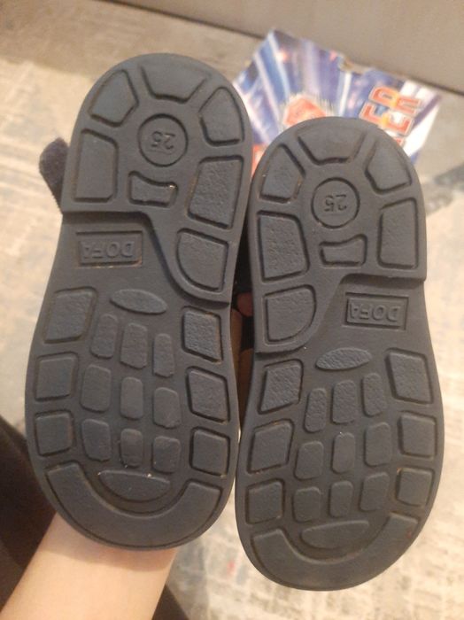 Детские сандалии