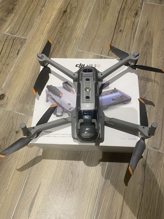 Drona DJI AIR 2 S