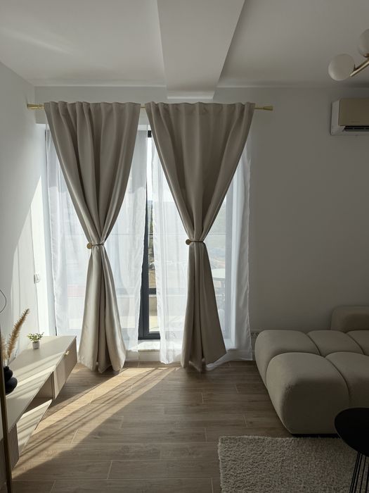 Apartament cu scara interioara de inchiriat
