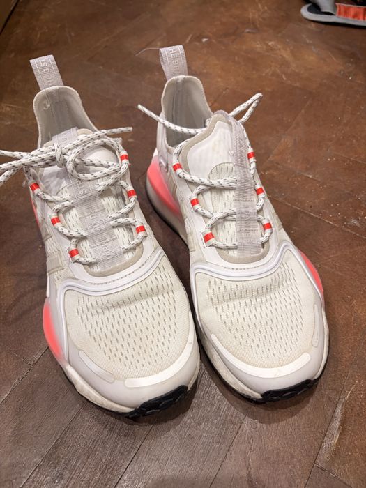 Дамски обувки Adidas NMD V3, размер 39
