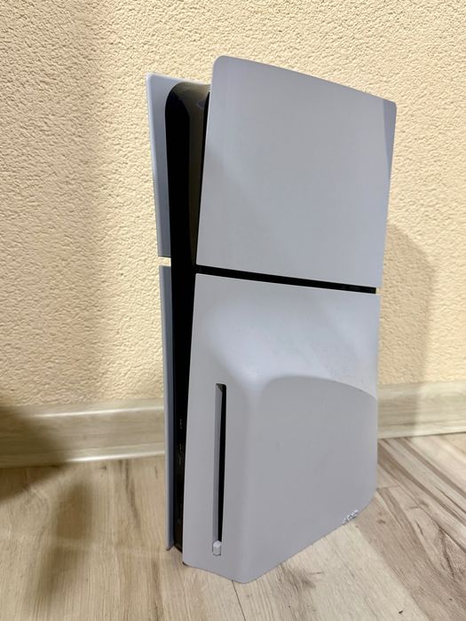 Playstation 5 slim 1TB