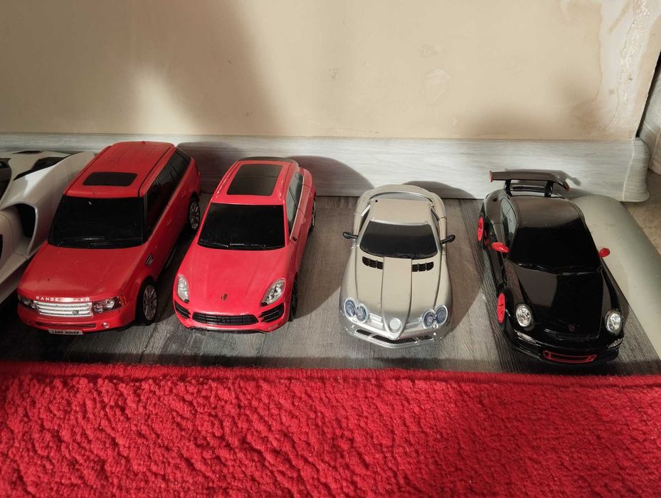 Продавам радиоуправляеми колички играчки