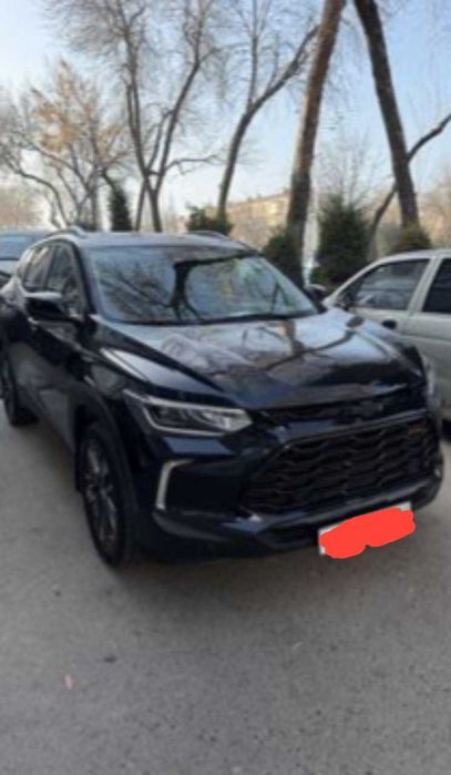 Продается черный цвет Tracker 2024 премьер плюс фулл позиция