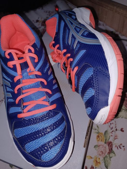 Adidași Asics, original