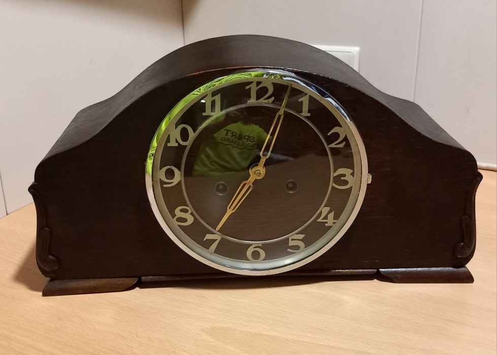 Старинен часовник