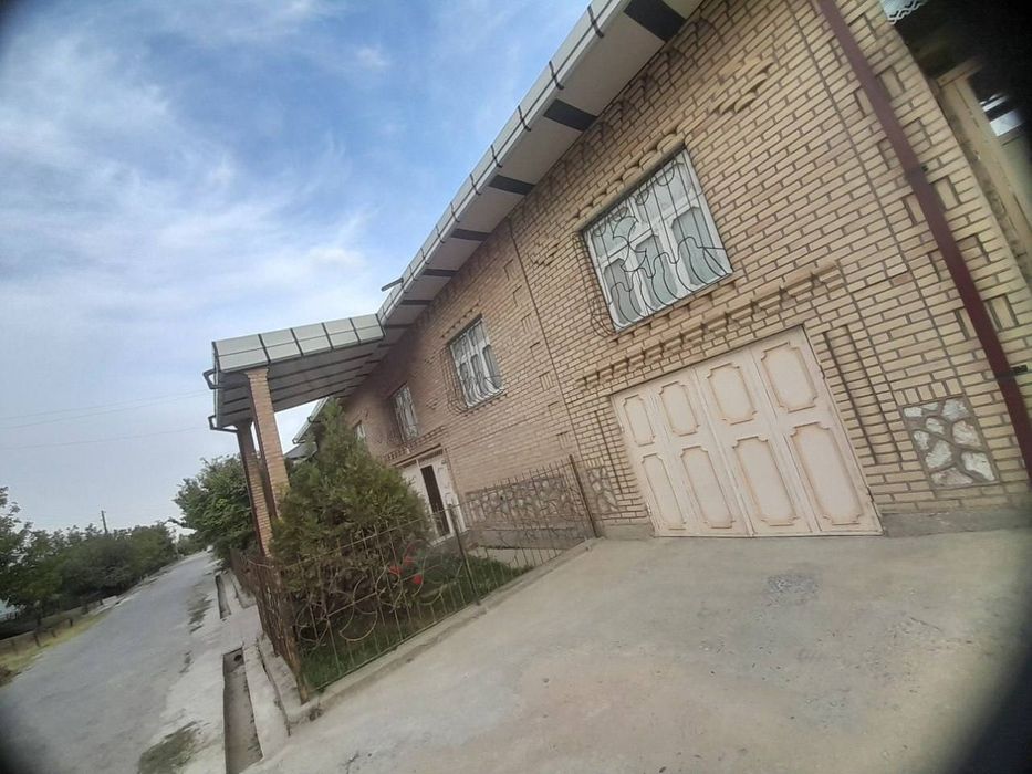 Hovli sotiladi 95 000 dollorga