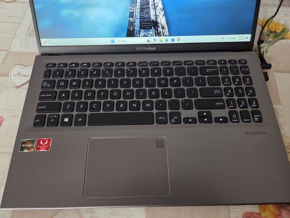 Laptop Asus VivoBook 15'  AMD Rizen 5