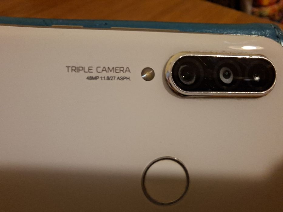 Huawei P30 Lite 128GB/4GB RAM- Перфектен екран!