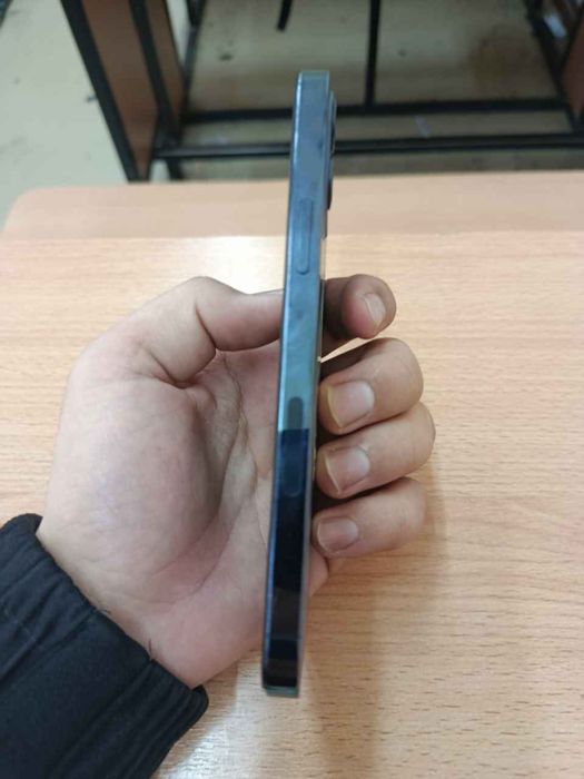 Iphone 12 pro 128 ochilmagan yomkst 77