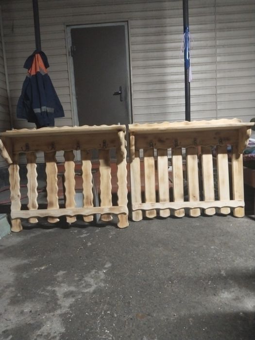 Продам вешалки для бани прихожки