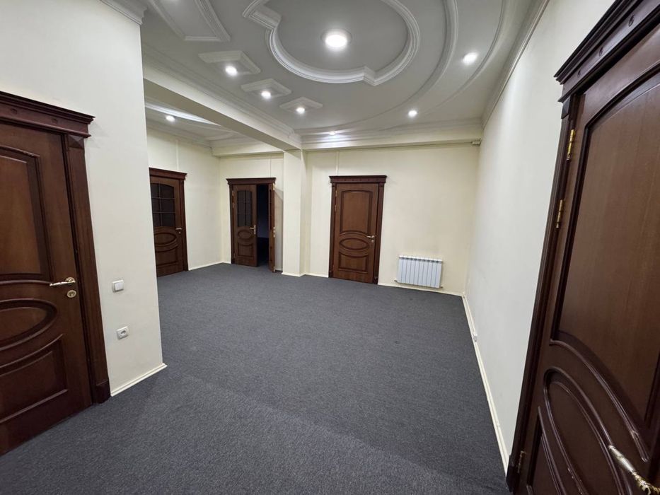 Сдается в аренду 200м²  под офис