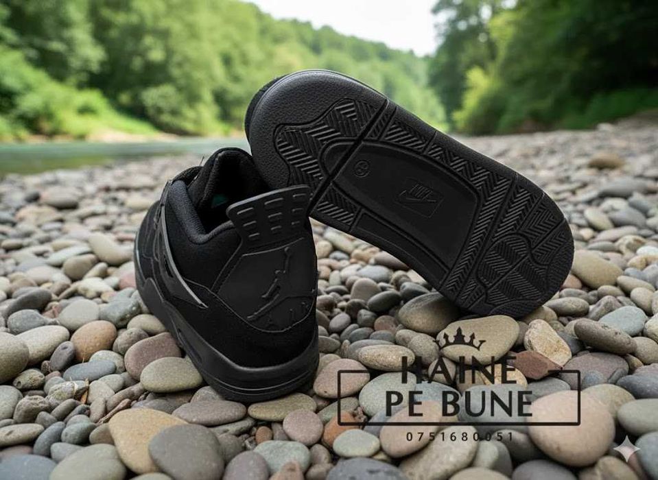 JORDAN 4 Retro Black Cat