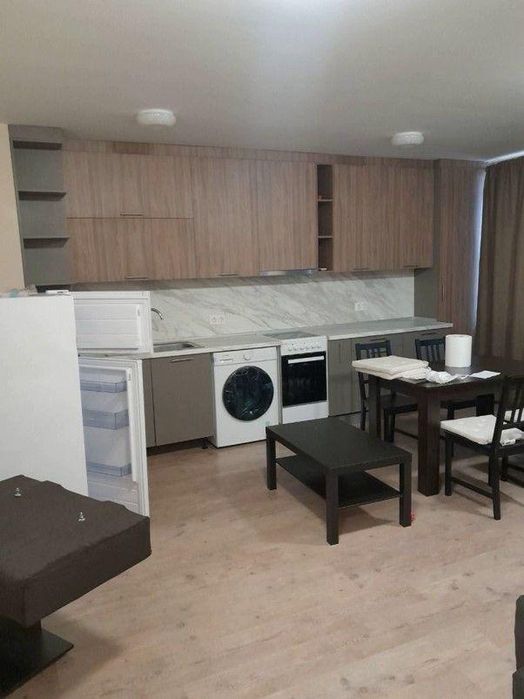 Двустаен апартамент с паркомясто  в ж.к. Горна Баня.