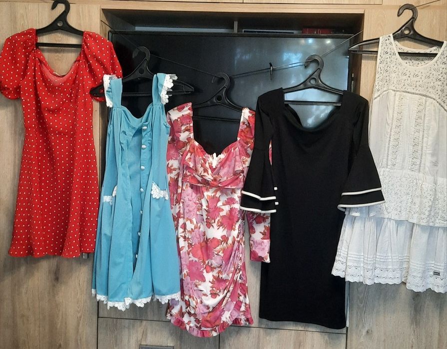 Платья и сарафаны лотами