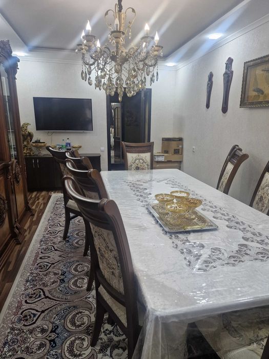 Продается квартира в сергели 2, 6 комнатная, 5 этаж 9-ти этажного дома