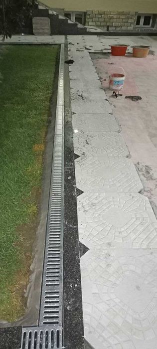 Лоток комбинированный пластик, Решотка оцинкованный (300 микрон), трап