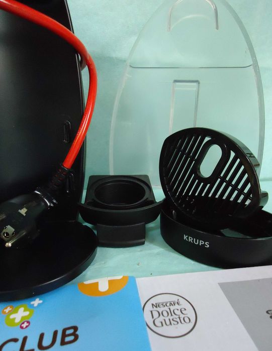 Кафемашина с гаранция 1 година NESCAFÉ® Dolce Gusto Krups Piccolo.Black