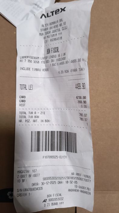 Vand laptop Lenovo, ca nou, deschis de cateva ori