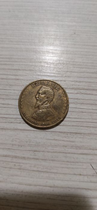 Vând moneda 50Lei
