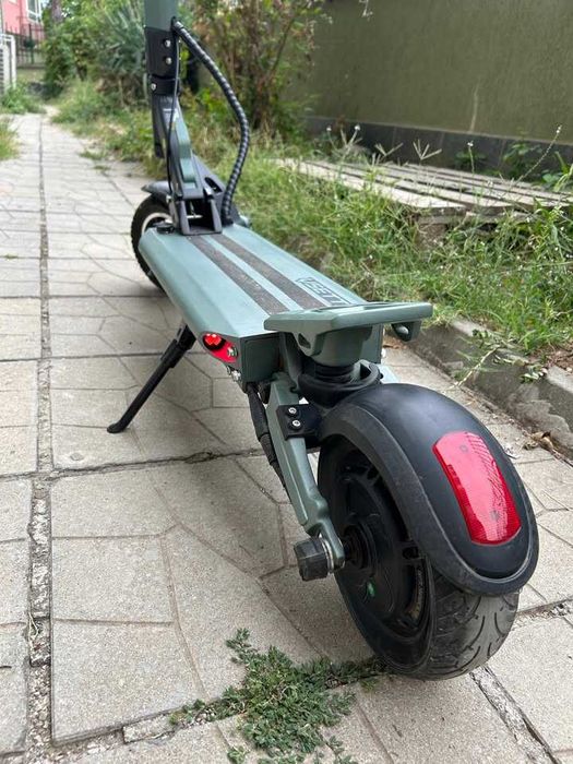 Електрическа тротинетка VSETT 8 – 230 км пробег