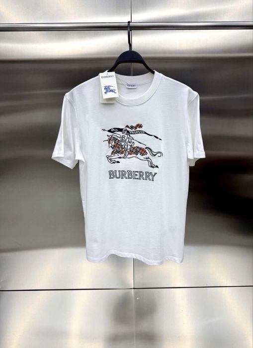 Тенискu Burburry