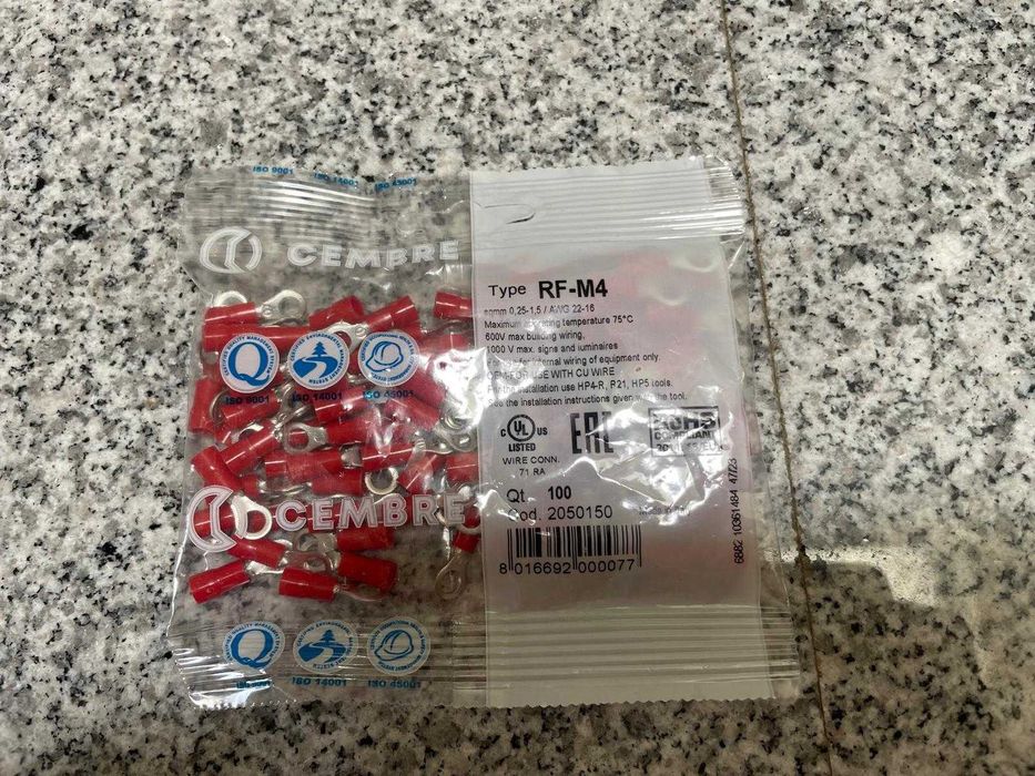 Kабелни обувки: накрайник Размер: d 4.3 mm изолирани, 100 броя в пакет