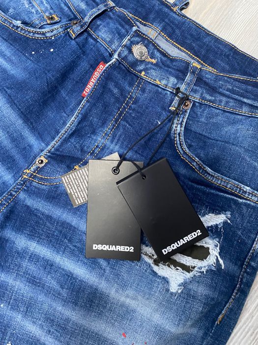 Продавам дънки Dsquared2 нови