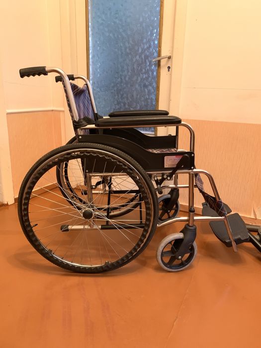 Инволидная коляска