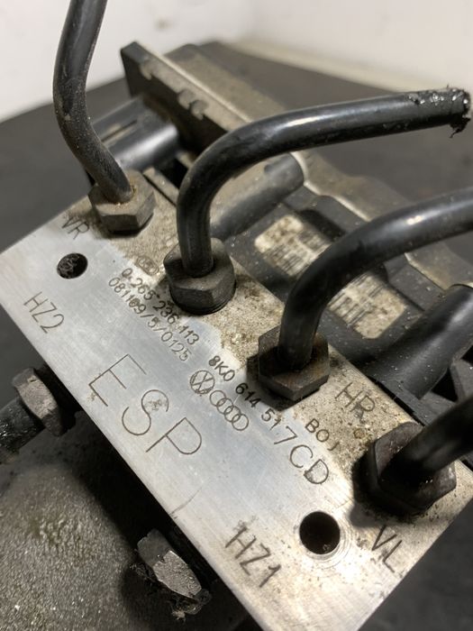 Pompa ABS Audi A5 2.7 TDI V6 8K0907379AE / 8K0614517CD