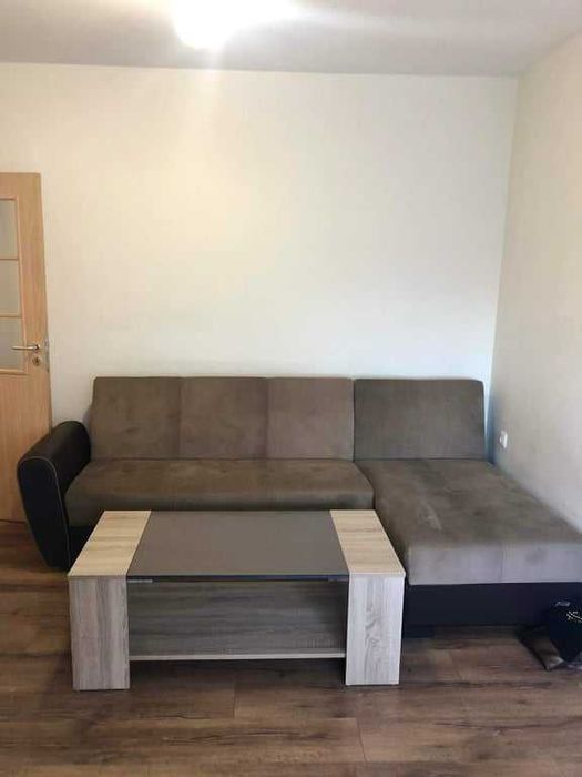 Дава се под наем Двустаен апартамент в Бургас, Славейков - 60 кв.м за 224.4 € - Снимка #2