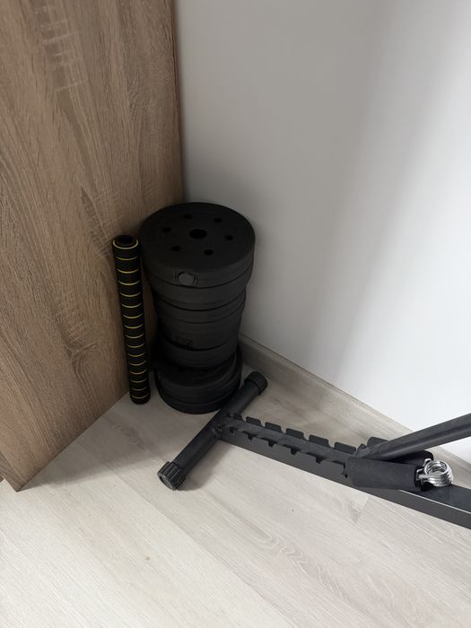 Set fitness complet FitTronic – bancă, greutăți și accesorii
