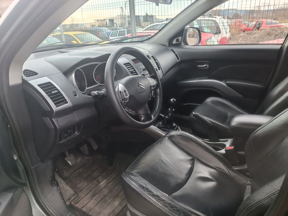 Dezmembram Citroen C-Crosser, an 2009, motor 2.2 HDI